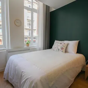 Grand Place - And Equipped Studio! Lille